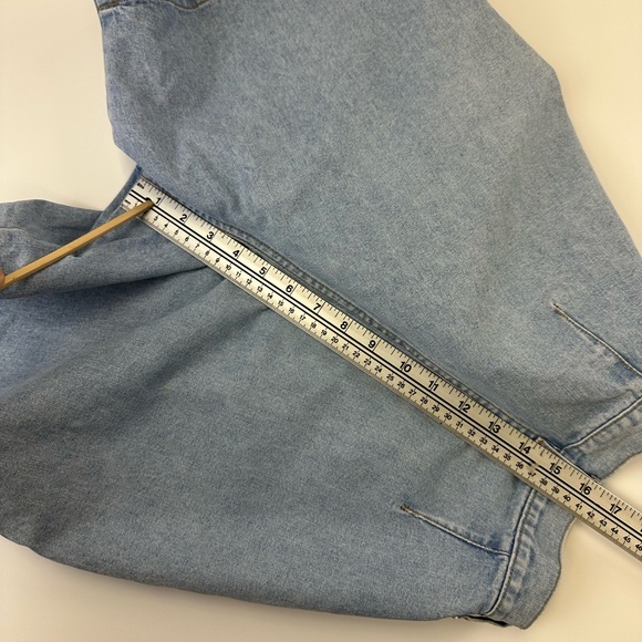 Vintage 90s denim shorts Small mom pleat front 8in inseam Northern Reflections - Picture 9 of 11